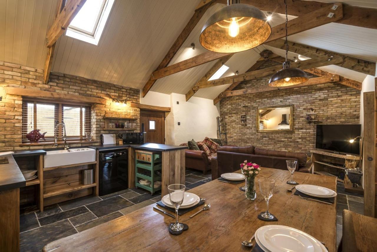 Johnston Lavender - Luxurious Barn Conversion - Blossom Farm מראה חיצוני תמונה