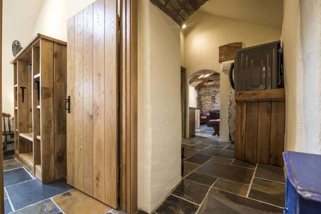 Johnston Lavender - Luxurious Barn Conversion - Blossom Farm מראה חיצוני תמונה