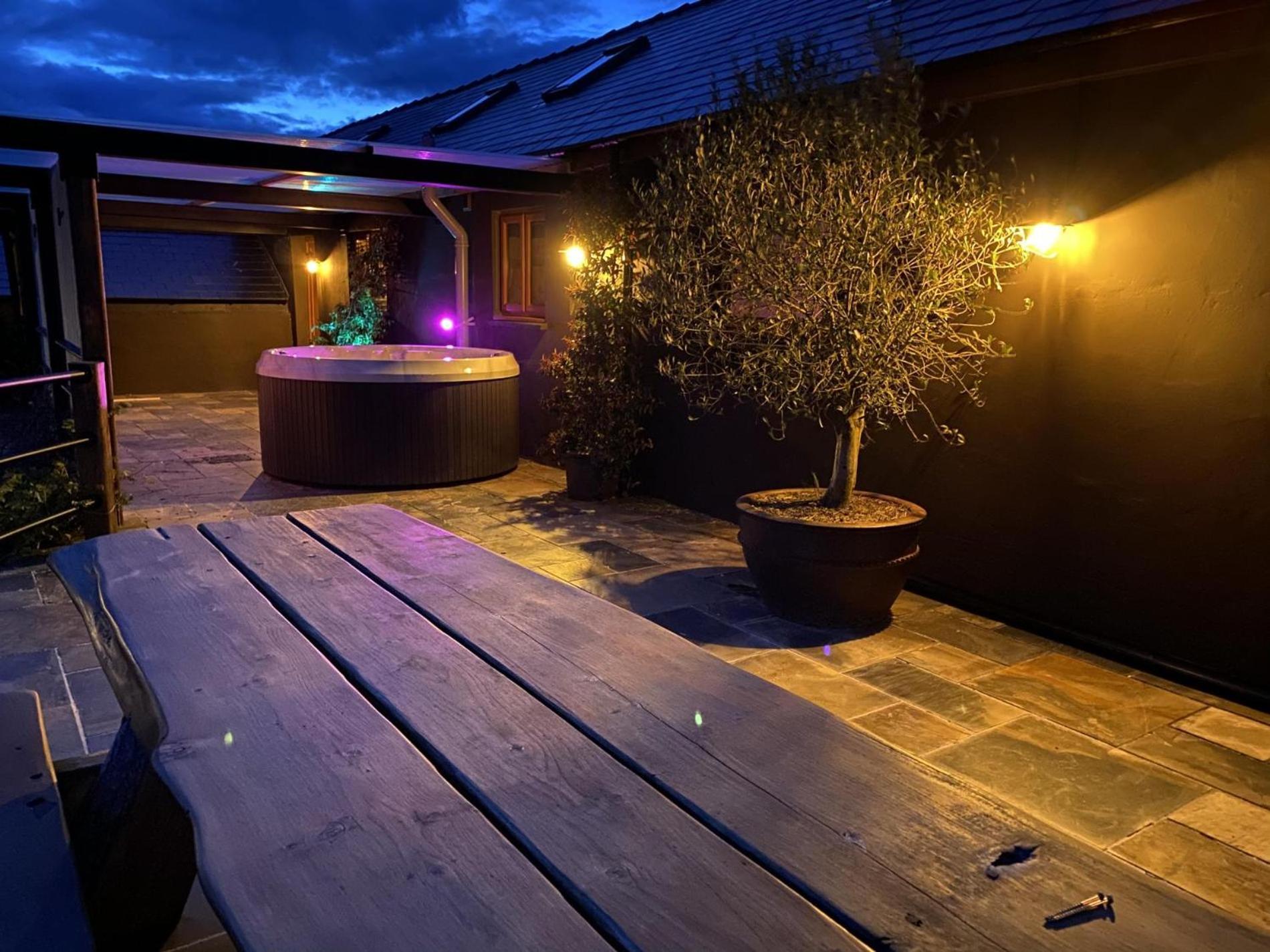 Johnston Lavender - Luxurious Barn Conversion - Blossom Farm מראה חיצוני תמונה